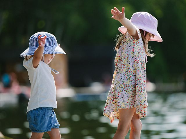 Infant and Child Wide Brim Sun Protection Hats - Protect their skin from long term damage - Tested and Rated UPF50+ blocking at least 98% of broad spectrum UVA and UVB harmful radiation-Made in Canada-Machine Washable-Sun Protection that Won't Wear Off