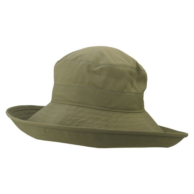 Puffin Gear&#39;s 4.5 inch wide brim classic hat in light weight solar nylon that dries quick and provides upf50+ excellent sun protection. made in canada by puffin gear - olive