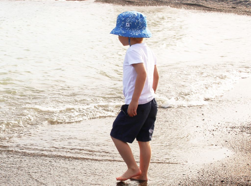 Charlie Harper Wildlife Artist Minnow Print-organic cotton kids camp hat with tie-UPF50 Sun protection-made in canada by puffin gear