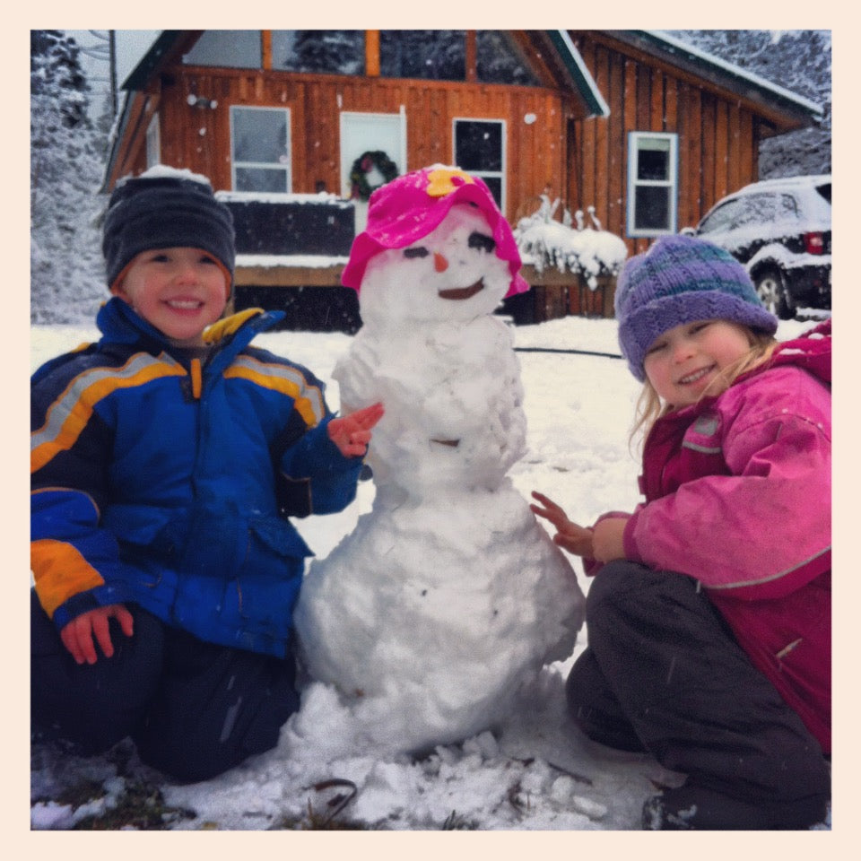 Snowmen building kits include a floppy black hat or pink hat with flower, lumps of genuine coal, waistcoat buttons and a carrot nose. Made in Canada-Great gift along with some hot chocolate.